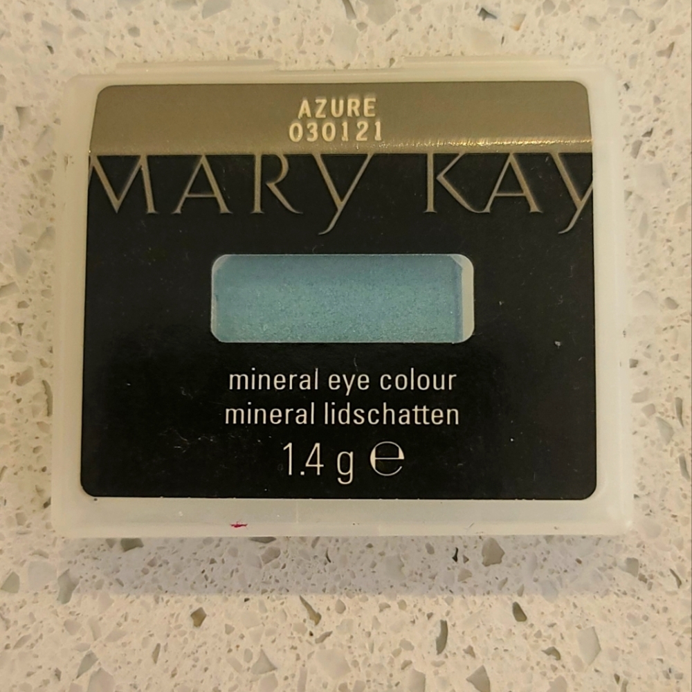New Mary Kay Eye shadow Azure 030121